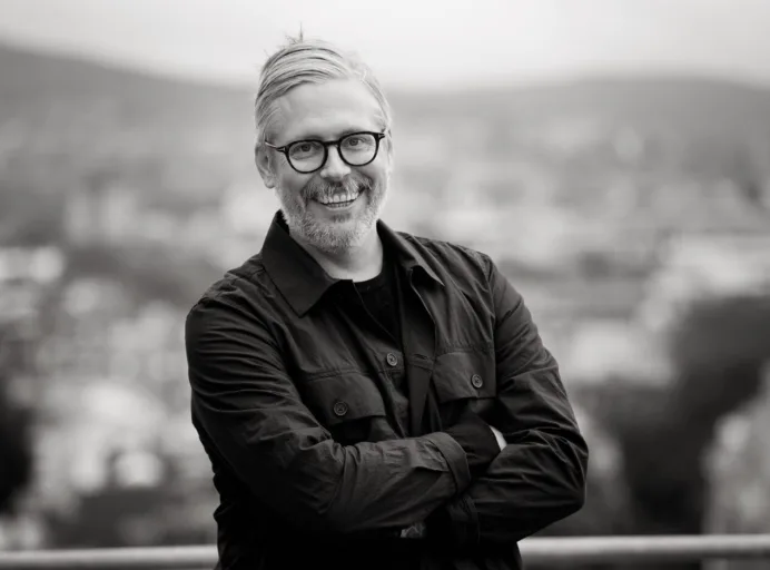 Photo 5251591126140439054 y